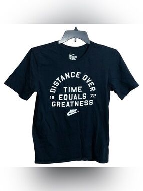 The Nike Tee Shirt Women’s Size M Black White Short Sleeve T-Shirt
